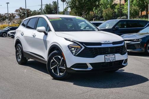 Snow White Pearl 2025 Kia Sportage Hybrid LX