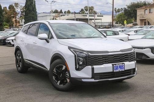 Glacial White Pearl 2026 Kia Sportage LX
