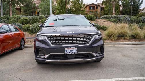 2024 Kia Carnival SX