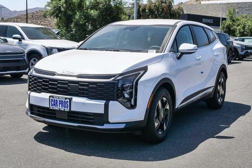 Glacial White Pearl 2026 Kia Sportage LX