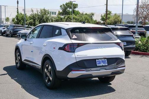 Glacial White Pearl 2026 Kia Sportage LX