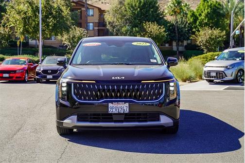 2025 Kia Carnival LXS