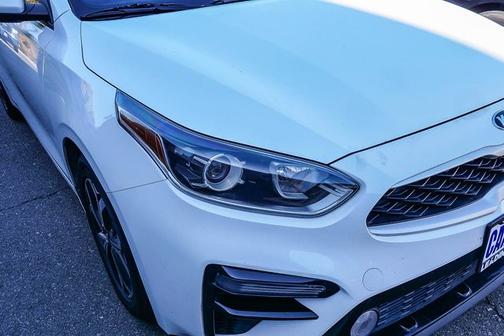 Snow White Pearl 2021 Kia Forte LXS