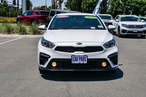 Snow White Pearl 2021 Kia Forte LXS