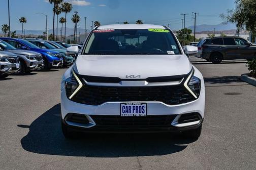 White Pearl 2023 Kia Sportage EX