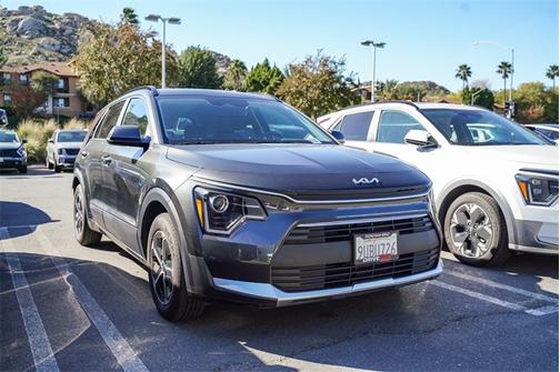 2025 Kia Niro LX