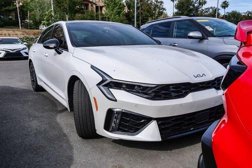 Snow White Pearl 2025 Kia K5 GT-Line