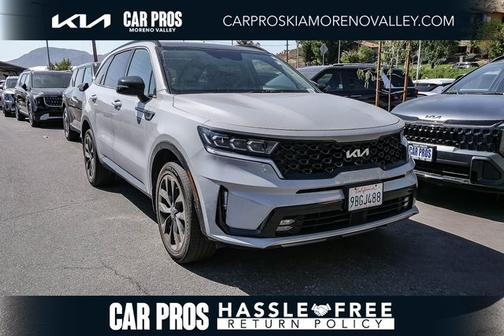 Gray 2022 Kia Sorento SX