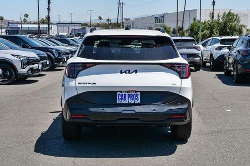 Snow White Pearl 2026 Kia Sportage Plug-In Hybrid X-Line