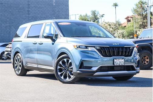 2023 Kia Carnival EX