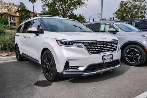 Snow White Pearl 2022 Kia Carnival SX Prestige