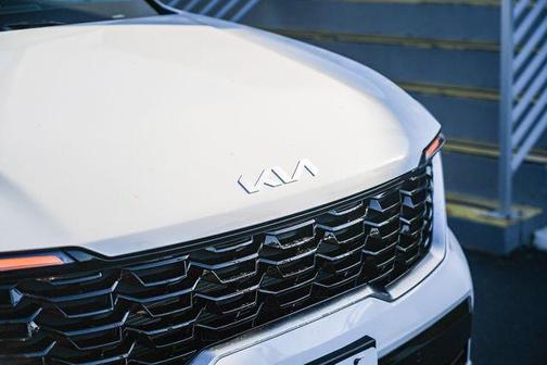 Glacial White Pearl 2026 Kia Sorento S