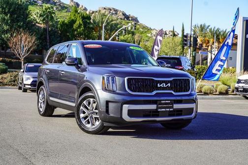 2023 Kia Telluride LX