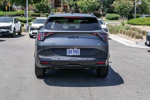 Shadow 2026 Kia Sportage Hybrid X-Line