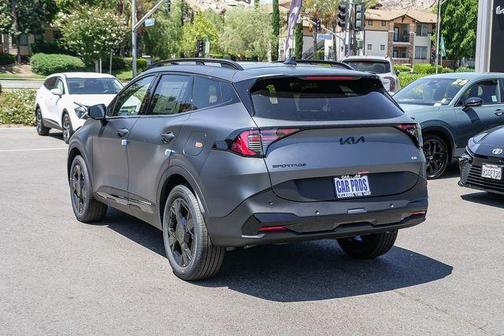 Shadow 2026 Kia Sportage Hybrid X-Line