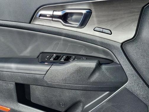 2025 Kia Sportage S