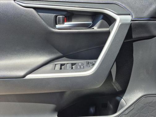 2019 Toyota RAV4 Hybrid SE