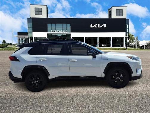2019 Toyota RAV4 Hybrid SE