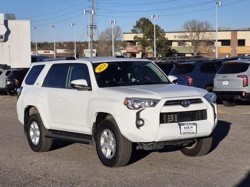2024 Toyota 4Runner SR5