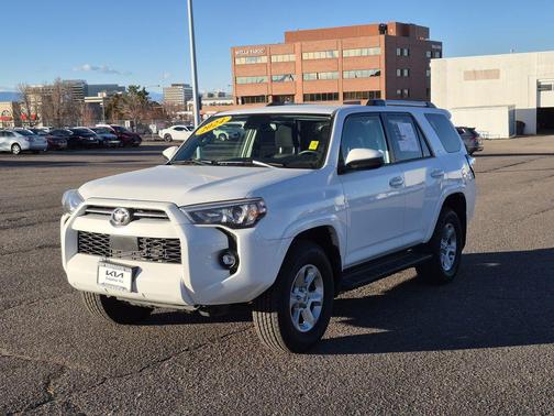2024 Toyota 4Runner SR5