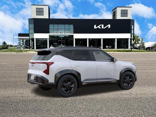 Snow White Pearl/Black Roof 2027 Kia Seltos X-Line S