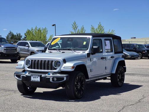 Silver Zynith Clearcoat 2024 Jeep Wrangler 4xe Sahara