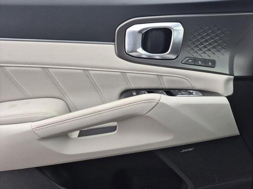 2025 Kia Sorento Plug-In Hybrid SX Prestige