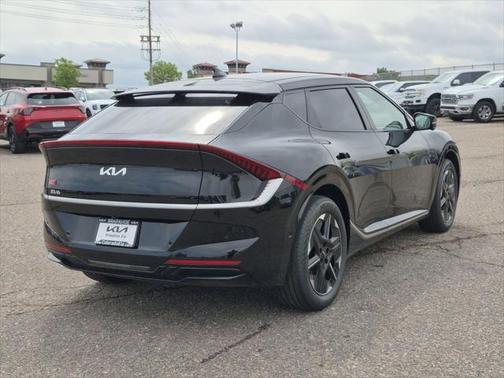 2025 Kia EV6 Wind
