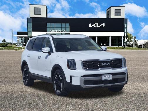Glacial White Pearl 2023 Kia Telluride S