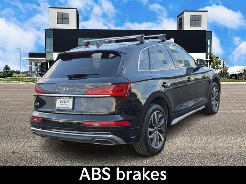 2023 Audi Q5 45 S line Premium Plus