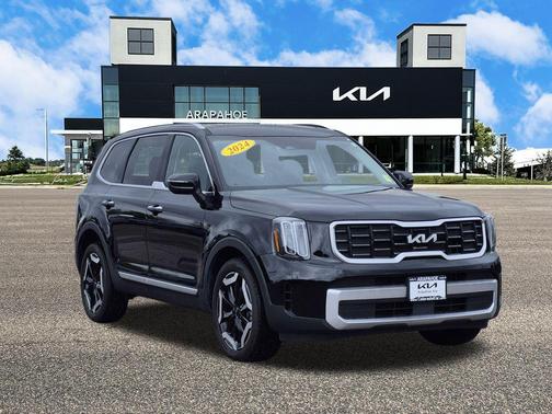 Ebony Black 2024 Kia Telluride S