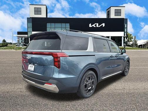 2026 Kia Carnival SX