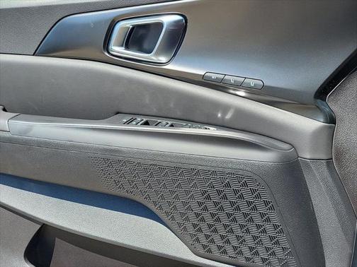 2025 Kia Carnival SX