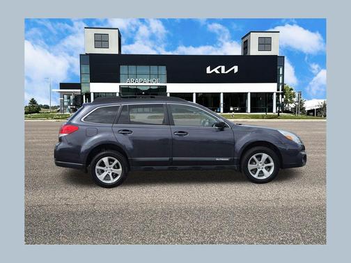 Graphite Gray Metallic 2013 Subaru Outback 2.5i Limited