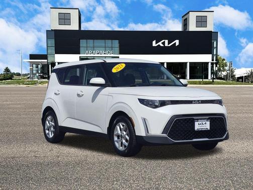 Snow White Pearl 2023 Kia Soul S