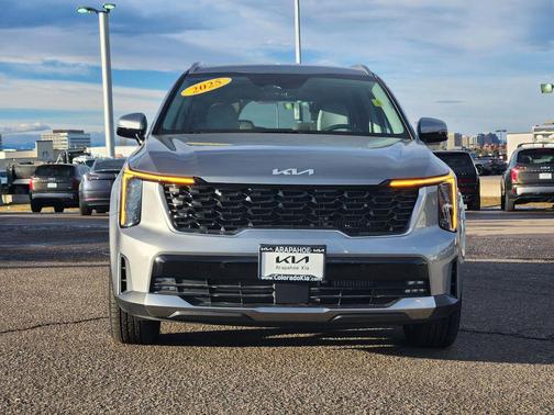 2025 Kia Sorento Plug-In Hybrid EX