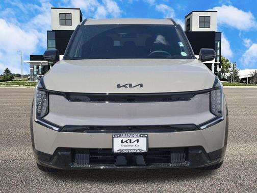 2026 Kia EV9 Land
