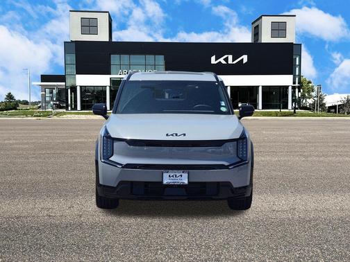 Wolf Gray 2026 Kia EV9 Land