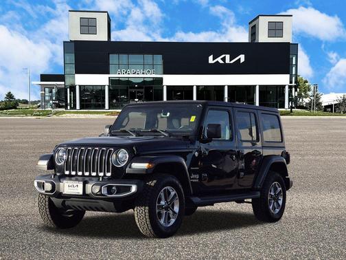 Black Clearcoat 2018 Jeep Wrangler Unlimited Sahara