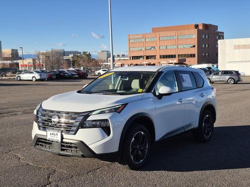 2024 Nissan Rogue SV