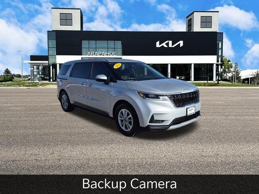 2023 Kia Carnival LX
