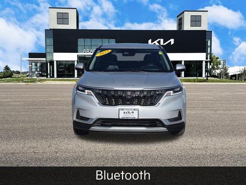 2023 Kia Carnival LX