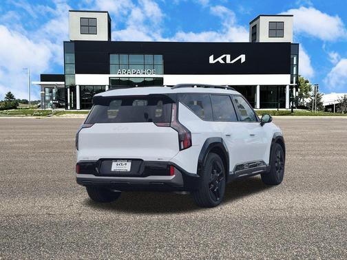 Glacial White Pearl 2026 Kia EV9 GT-Line