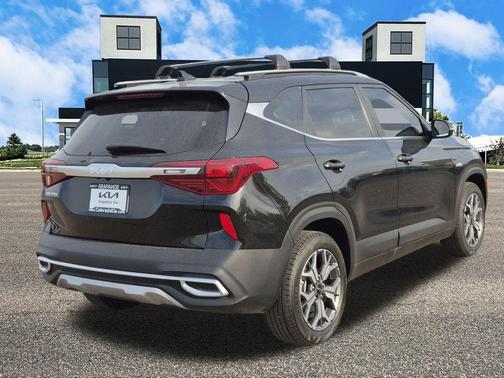 2023 Kia Seltos EX