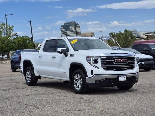 Summit White 2025 GMC Sierra 1500 SLT