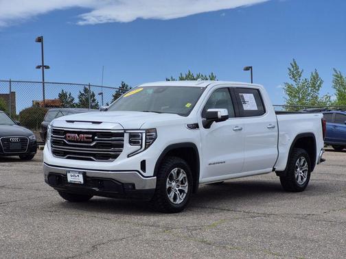 Summit White 2025 GMC Sierra 1500 SLT
