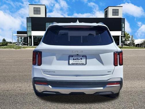 2025 Kia Sorento S