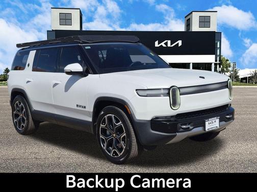 2025 Rivian R1S Adventure