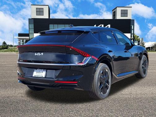 2025 Kia EV6 Wind