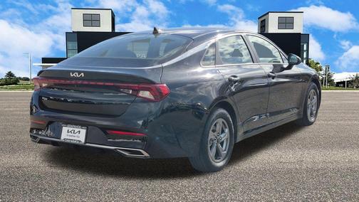 2022 Kia K5 LXS